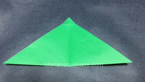 七夕飾り折り紙でスイカ 園児もできる簡単なスイカの折り方 大人の